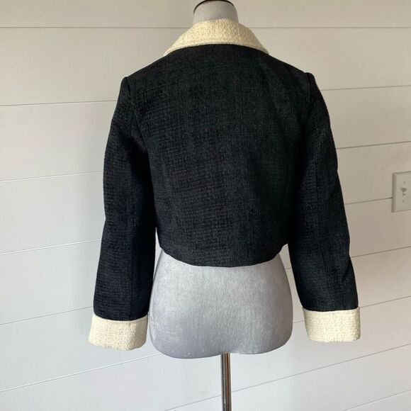 Moon River Long Sleeve Gold Button Closure Cropped Blazer Size XSmall - Picture 5 of 9